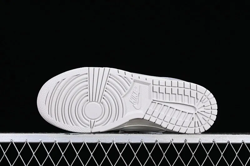 All categories Nk SB Dunk series Nk SB Dunk Low low-top sneakers N version Nk Dunk Low "Needlework" embossed gray SB low-top sports and leisure sneakers FJ4553-133